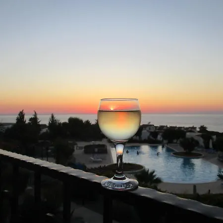 Sundowner Agios Amvrosios (Kyrenia)